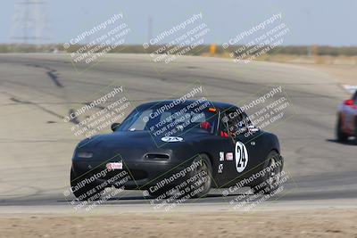 media/Oct-29-2022-CalClub SCCA (Sat) [[e05833b2e9]]/Race Group 3/Qualifying (Outside Grapevine)/